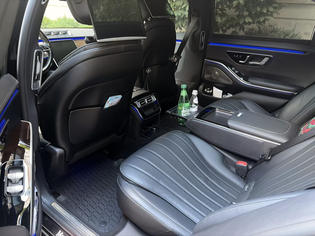 Leather rear cabin